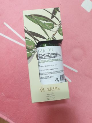 올리브 오일 스킨케어 컴퍼니 [OOSC] 향기로운 보습 로즈 제라늄 바디워시 500ml — 5점을 준 리뷰어가 2021년 5월 올린 사용 사진