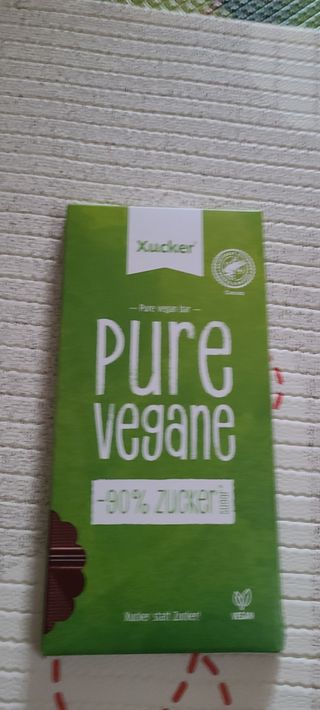 당류2g 자일리톨로 단맛을낸 슈카 퓨어비건 무설탕초콜릿 Xucker vegan 2개입 — 5점을 준 리뷰어가 2021년 4월 올린 사용 사진