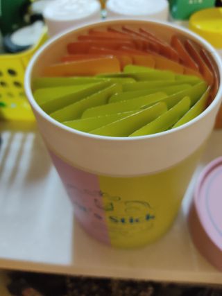 페페로니 맛있는 스틱 - 무항생제 닭고기 15개 + 원양선 참치 15개 — 5점을 준 리뷰어가 2021년 8월 올린 사용 사진