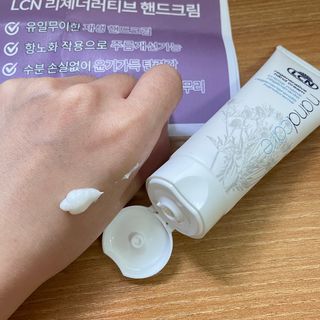 LCN(엘씨엔) LCN 리제너러티브 핸드크림 75ml 주름개선 고보습 재생핸드크림 — 5점을 준 리뷰어가 2022년 7월 올린 사용 사진