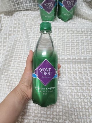 몽베스트 Montbest with Sparkling water Plain 20병 — 5점을 준 리뷰어가 2022년 6월 올린 사용 사진
