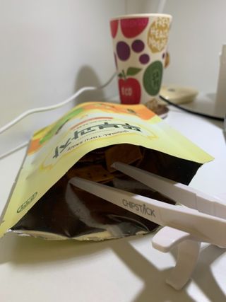 칩스틱 과자젓가락 게이밍젓가락 2ea / KC인증 식품용 — 5점을 준 리뷰어가 2021년 11월 올린 사용 사진