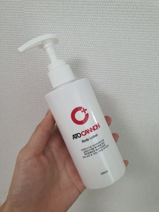 아토캐논(ATO CANNON) 아토캐논 고보습 바디로션 200ml — 5점을 준 리뷰어가 2023년 1월 올린 사용 사진