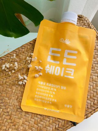 [덜다] 든든 식물성 단백질 쉐이크 40g X 7입 (곡물/딸기) — 5점을 준 리뷰어가 2023년 7월 올린 사용 사진