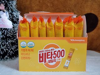 광동생활건강 [광동] 비타500데일리스틱 70포+쇼핑백+구미3개 — 5점을 준 리뷰어가 2021년 12월 올린 사용 사진
