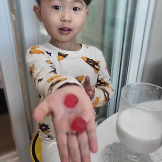 [팔도] 잔망루피젤리 믹스베리맛 42g 8개 — 5점을 준 리뷰어가 2022년 3월 올린 사용 사진