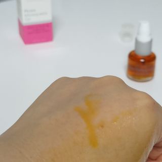 유니베르소 로즈힙 오일 15ml — 5점을 준 리뷰어가 2021년 7월 올린 사용 사진