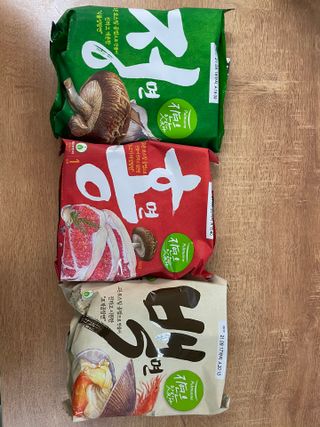 [풀무원] 자연은맛있다 정면, 백면, 홍면  세트 — 5점을 준 리뷰어가 2021년 4월 올린 사용 사진
