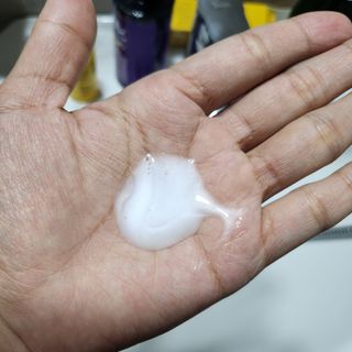 주식회사 에이징 하이드로컴플렉스 미네랄 샴푸 — 5점을 준 리뷰어가 2022년 12월 올린 사용 사진