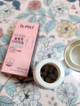 닥터피엔티 [Dr.PNT] 하루 2알로 건강한 다이어트! 한겨울에도 체지방만 쏙~ 슬림핏 다이어트 — 5점을 준 리뷰어가 2022년 12월 올린 사용 사진