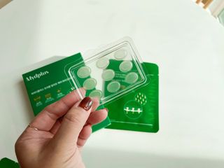 마이디플러스 트리플부스팅, 트러블 릴리프 케어 마이크로 패치 2종 중 택1 — 5점을 준 리뷰어가 2021년 11월 올린 사용 사진