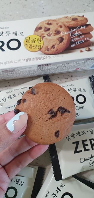ZERO (초콜릿 칩 쿠키, 카카오 케이크, 후르츠 젤리, 아이스 콜라, 아이스 초코바) — 5점을 준 리뷰어가 2022년 6월 올린 사용 사진