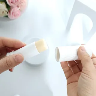 [사가수] 민감피부를 위한 진정 항산화 안티에이징, 더사가오브수 효혜윤 보태니컬 에너지 아이포올 스틱 — 5점을 준 리뷰어가 2023년 2월 올린 사용 사진