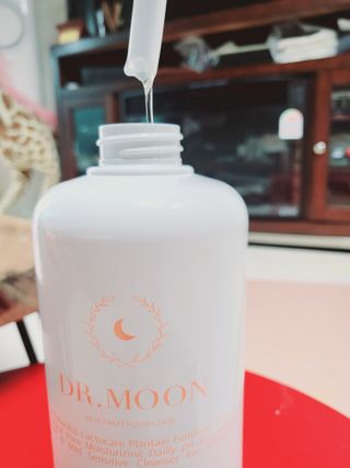 프리[닥터문] 유산균 락토케어 질경초 여성청결제 1000ml (젤타입) — 5점을 준 리뷰어가 2022년 5월 올린 사용 사진