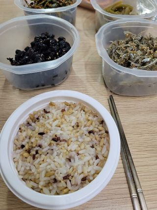 [구매평]양반 동원 양반 100밥 오미밥, 130g, 12개 — 5점을 준 리뷰어가 2025년 4월 올린 사용 사진