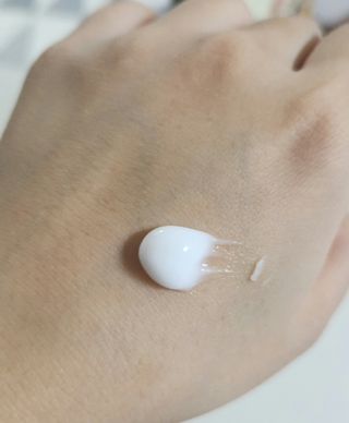 아토캐논(ATO CANNON) 아토캐논 고보습 바디로션 200ml — 4.5점을 준 리뷰어가 2023년 1월 올린 사용 사진