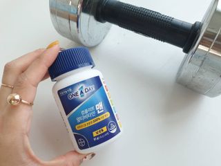 [원어데이] 미국판매 1위 멀티비타민, 하루 한 알로 최대 21가지 비타민과 미네랄을 한번에~ — 5점을 준 리뷰어가 2021년 10월 올린 사용 사진