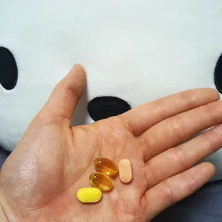 [닥터잇츠] 개인맞춤형 건강기능식품_2종 중 택 1 — 5점을 준 리뷰어가 2024년 1월 올린 사용 사진