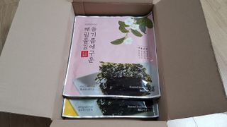 [해림맛김] 들기름에 구운 바삭바삭 김 4종 세트 + 1종 랜덤발송 총5개입 — 4.5점을 준 리뷰어가 2021년 2월 올린 사용 사진