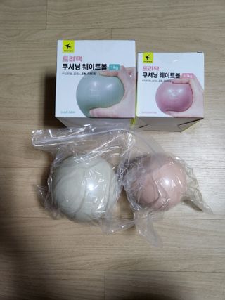 트라택 쿠셔닝 웨이트볼 0.5kg + 1kg SET — 4점을 준 리뷰어가 2022년 6월 올린 사용 사진