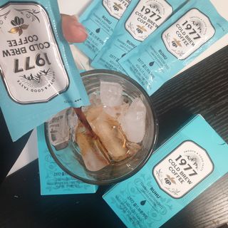 여우두마리 1977 콜드브루 스틱 더치커피 루후 커피팩토리 — 5점을 준 리뷰어가 2021년 2월 올린 사용 사진
