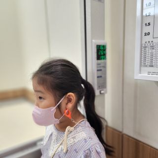 애니가드키즈 라이트 소형 5컬러 각 10매입 [크리미베이지, 코튼핑크, 블루레이크, 페일로즈, 민트그린] — 5점을 준 리뷰어가 2022년 6월 올린 사용 사진