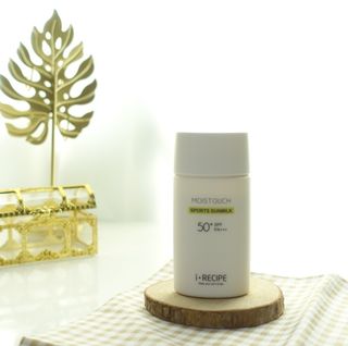 아이레시피 모이스트터치 스포츠 선밀크 50ml (SPF50+ PA+++) — 5점을 준 리뷰어가 2023년 2월 올린 사용 사진