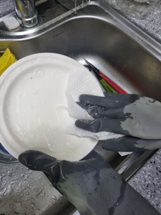 부직포나라 중금속유해물질ZERO 뜯어쓰는 주방 일회용수세미 60매 2매 — 4점을 준 리뷰어가 2022년 9월 올린 사용 사진