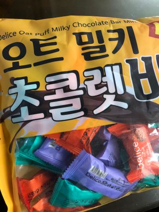 델리스 오트 밀키 초콜릿 바 — 5점을 준 리뷰어가 2022년 3월 올린 사용 사진