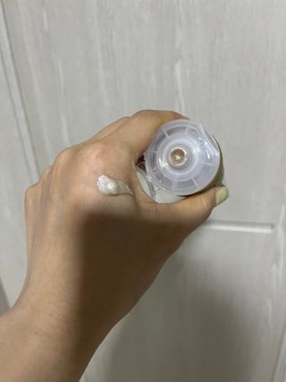스킨1004 [SKIN1004] 마다가스카르 센텔라 앰플 폼 125ml — 5점을 준 리뷰어가 2024년 8월 올린 사용 사진