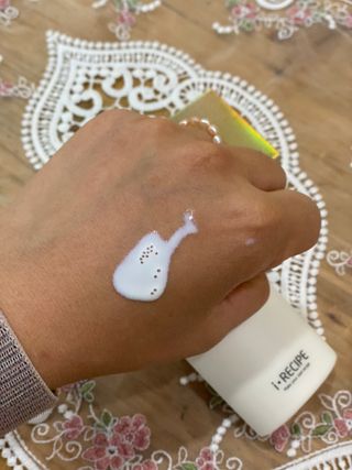 아이레시피 모이스트터치 스포츠 선밀크 50ml (SPF50+ PA+++) — 5점을 준 리뷰어가 2023년 6월 올린 사용 사진
