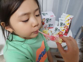 폭신 쫄깃 식감 로맨스, 몽키나나 젤리 8봉지 — 5점을 준 리뷰어가 2021년 2월 올린 사용 사진