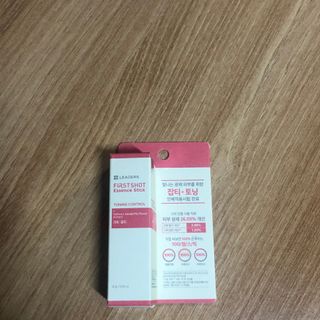 리더스코스메틱 리더스 퍼스트 샷 에센스 스틱 2종 — 5점을 준 리뷰어가 2022년 3월 올린 사용 사진