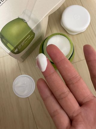 [후르디아] 민감피부 수분크림 비건 아보카도 크림 — 5점을 준 리뷰어가 2022년 9월 올린 사용 사진