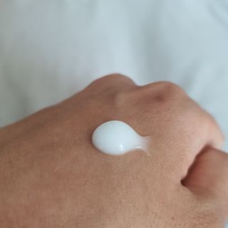 랑벨 수퍼내츄럴 아쿠아 수딩 크림 100ml — 5점을 준 리뷰어가 2022년 6월 올린 사용 사진