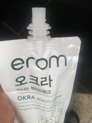 [이롬] 오크라 마시는 뷰티드링크 100mL x 20입 — 4.5점을 준 리뷰어가 2022년 9월 올린 사용 사진