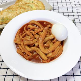 [푸딩팩토리] 즉석누들떡볶이 540g + 대구전통 납작만두 260g — 5점을 준 리뷰어가 2022년 12월 올린 사용 사진