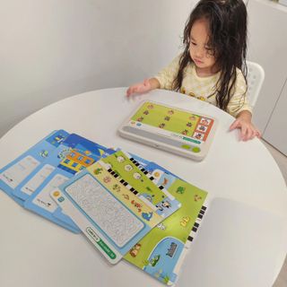 크레타탭 차세대 사고력 유아수학 학습기 페이퍼 태블릿 — 4.5점을 준 리뷰어가 2023년 9월 올린 사용 사진