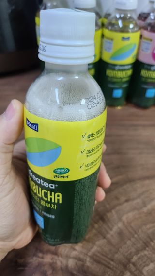 더그레잇티 콤부차 [매일유업] 더그레잇티 44kcal 콤부차 300ml *12개입 (오리지널 6개+베리리치 6개) — 5점을 준 리뷰어가 2023년 8월 올린 사용 사진