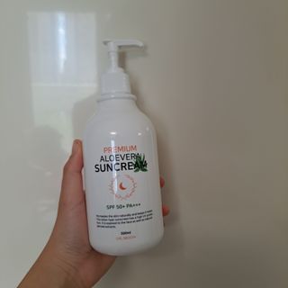 [닥터문] 프리미엄 알로에베라 선크림 500ml — 4점을 준 리뷰어가 2022년 7월 올린 사용 사진