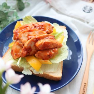굽네몰 [굽네] 소스가 맛있는 닭가슴살 슬라이스 4종 — 5점을 준 리뷰어가 2021년 5월 올린 사용 사진