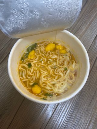 NISSIN 닛신 컵누들  4종 - 씨푸드오리지날, 씨푸드 스파이시, 씨푸드 커리, 씨푸드 XO소스 — 5점을 준 리뷰어가 2021년 12월 올린 사용 사진