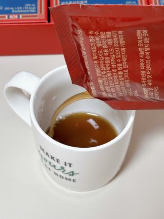 쿠팡구매평-[고려공작1392] 홍삼파우치 50mL X 30포 — 5점을 준 리뷰어가 2025년 9월 올린 사용 사진