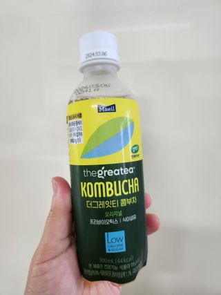 더그레잇티 콤부차 [매일유업] 더그레잇티 44kcal 콤부차 300ml *12개입 (오리지널 6개+베리리치 6개) — 5점을 준 리뷰어가 2023년 8월 올린 사용 사진