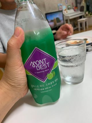 몽베스트 Montbest with Sparkling water Lime20병 — 5점을 준 리뷰어가 2021년 10월 올린 사용 사진