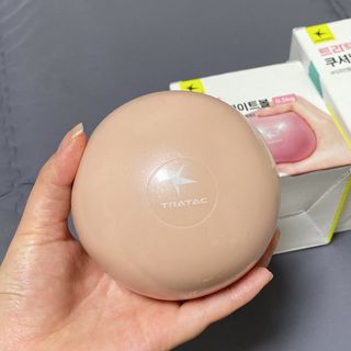 트라택 쿠셔닝 웨이트볼 0.5kg + 1kg SET — 4.5점을 준 리뷰어가 2022년 5월 올린 사용 사진
