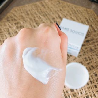 산수시 아쿠아 베네핏 24h 수부지 물광 속건조 수분크림 50ml — 4.5점을 준 리뷰어가 2021년 6월 올린 사용 사진