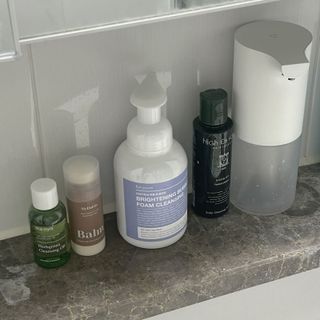 약손명가코스메틱 에오스보떼 브라이트닝 버블 폼 클렌징 300ml — 5점을 준 리뷰어가 2022년 1월 올린 사용 사진
