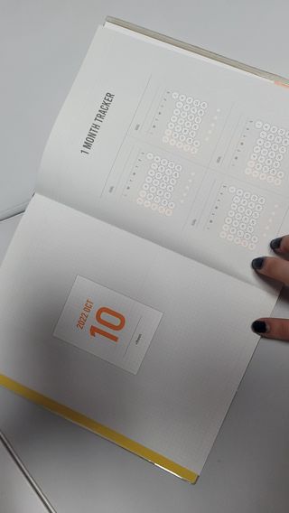 리훈 2022년 아이라이크 다이어리 — 5점을 준 리뷰어가 2021년 9월 올린 사용 사진