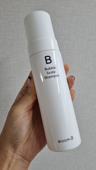 블룸비 거품 두피 샴푸 — 5점을 준 리뷰어가 2022년 9월 올린 사용 사진
